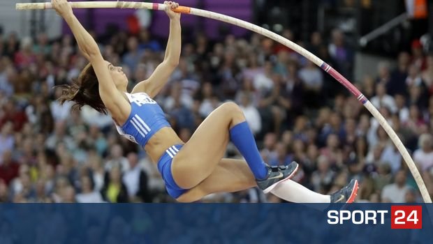 sport24's tweet photo. Λονδίνο 2012: Πρωταθλήτρια κόσμου η ανίκητη Κατερίνα Στεφανίδη https://t.co/kI0xY5f88Q https://t.co/O5BjHiwNrO
