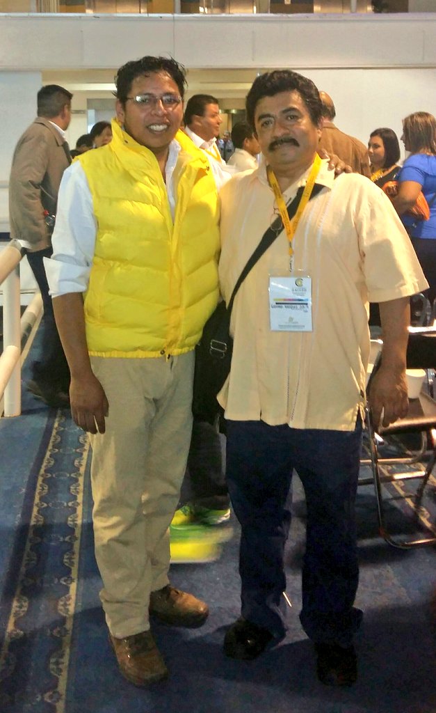 Con Genaro Vázquez (hijo), platicando la necesidad del Frente Amplio Democratico para sacar al PRI, la fortaleza del PRD esta en su Historia