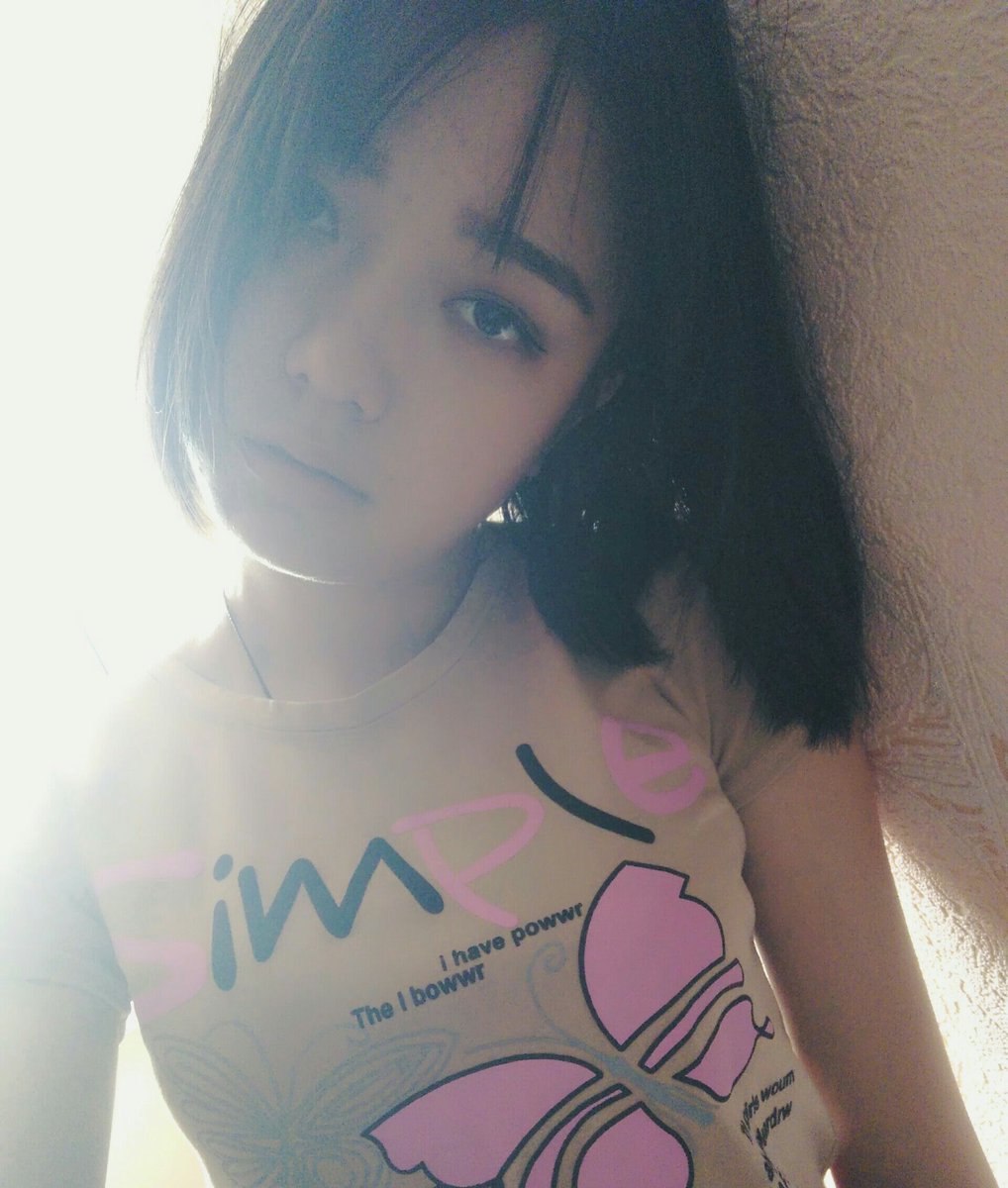 dasha_khan's tweet photo. top model ,hahah c: https://t.co/gBhOiq9pOY
