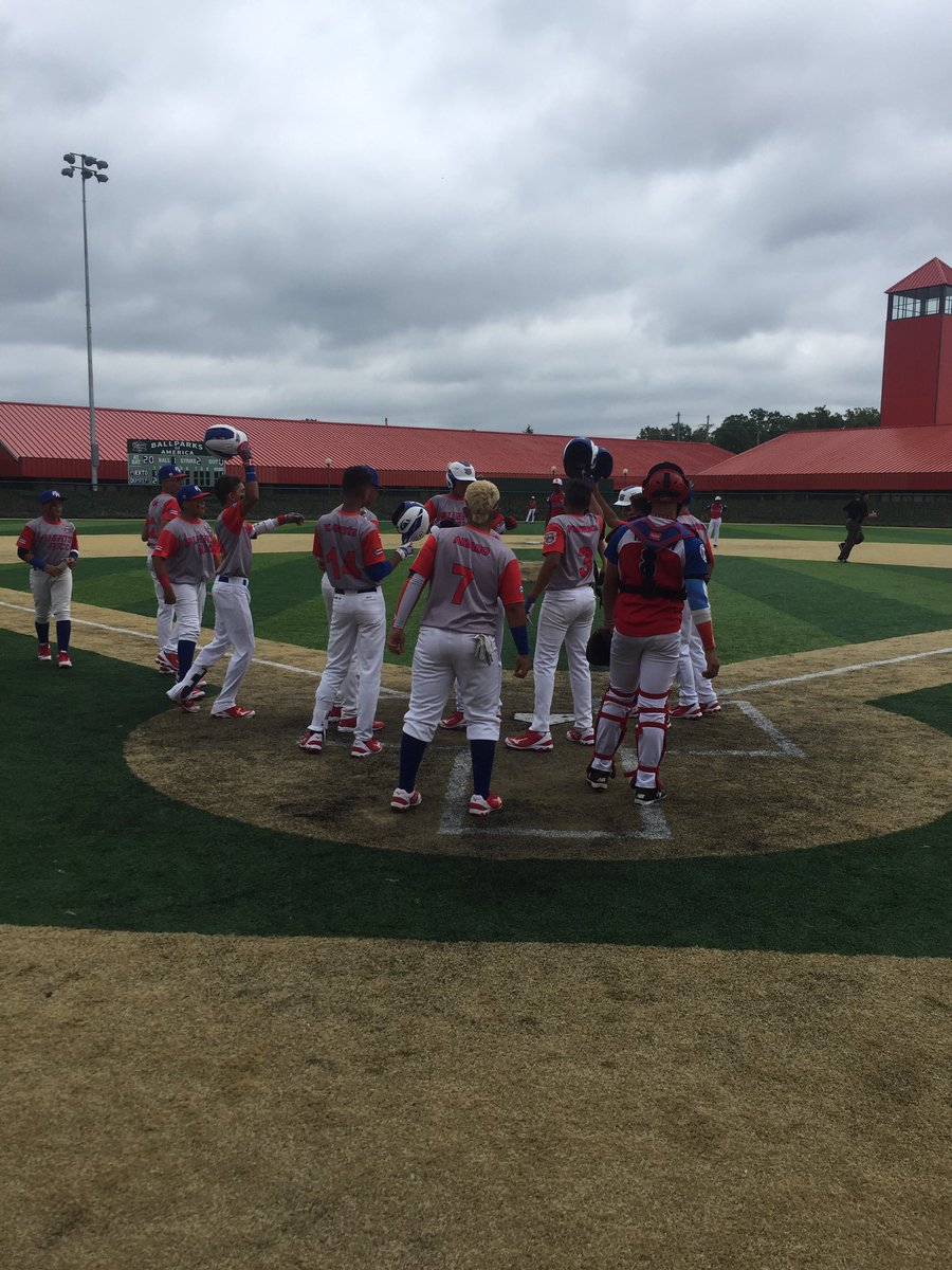 calripkenbb's tweet photo. We have a HR Derby here on Chicago! @CRWS_PuertoRico responds with a 3 run HR by #20 Derek Rodriguez! 4-2 @CRWS_PuertoRico #PRvsDR #CRWS https://t.co/VgdRlanag7