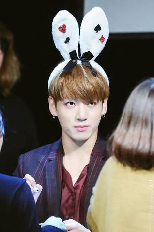 jk_thebrat's tweet image. I see no difference #정국이 #근육토끼