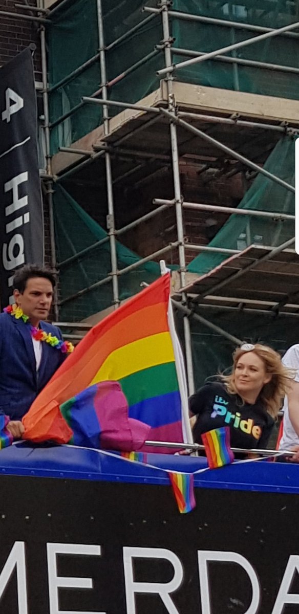 KeeManda's tweet image. Fab time at Leeds pride 2017 xxx