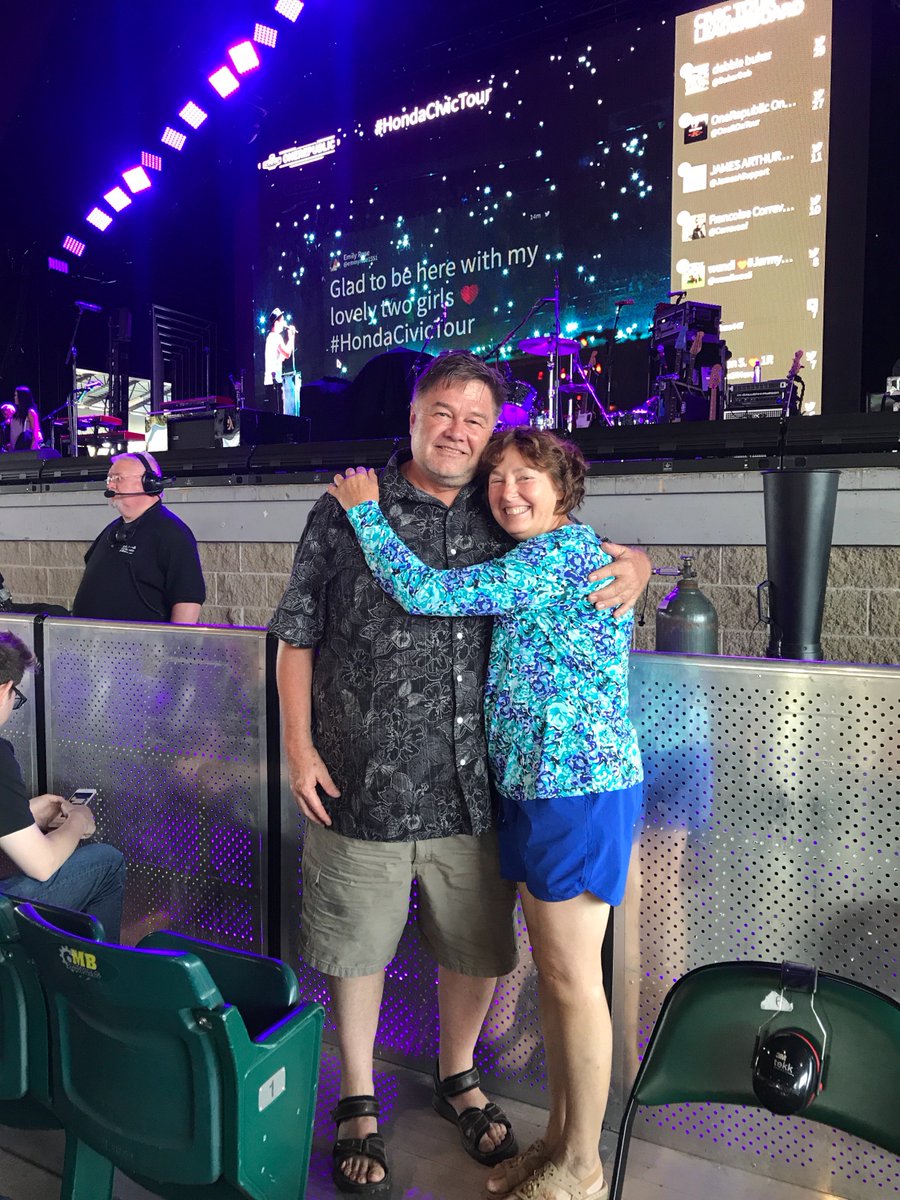 skipaccess's tweet image. #HondaCivicTour 2017 ONEREPUBLIC 
Our Wedding Anniversary 42 years!!😎