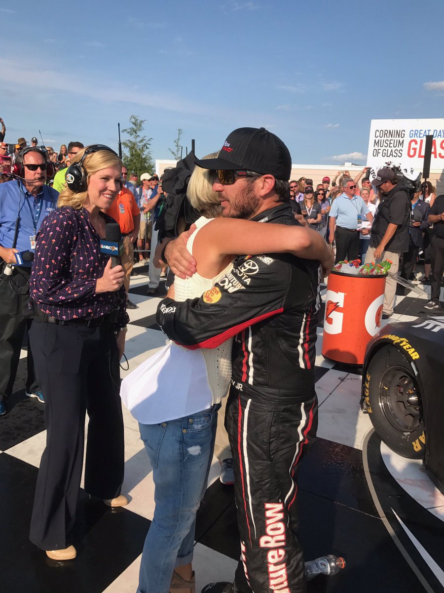 SherryPollex's tweet image. Life couldn't get any better right now. Thank you Lord 🙌😍❤️ #thankful #blessed