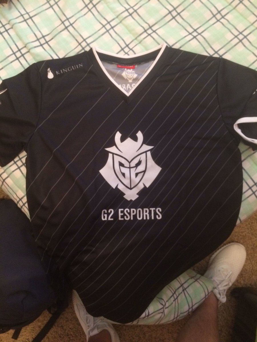 lftam319's tweet photo. @HLTVorg @G2NBK @G2apEX @G2kennyS @G2shox @G2esports  Best Gift ever ! Finally over ! Love you guys ! Keep it up ! https://t.co/4SRCJLloWJ