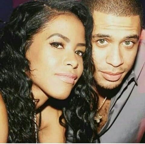 Happy 40th Birthday to Rashad Haughton, Aaliyah\s brother. 
