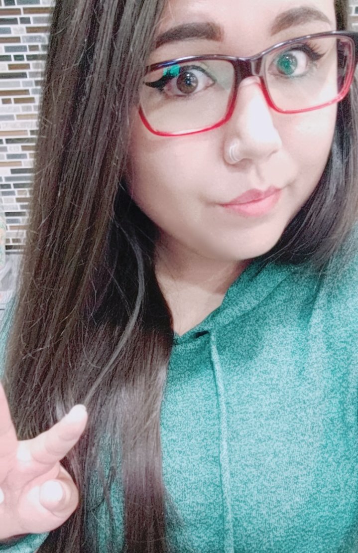 SincerelyFranny's tweet photo. Dear @HyperX ,
These glasses are BEYOND AMAZING. Actually the greatest computer/gaming glasses EVER. 👍🤓👍💯

Thank you for existing. ♥️ https://t.co/C1M2jEgxuO