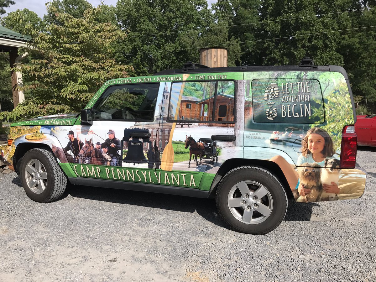 abbyjames121's tweet photo. My mom literally let some company use my least favorite picture ever to put on a vehicle for advertisement... I'm crying https://t.co/aggKgGYdt7