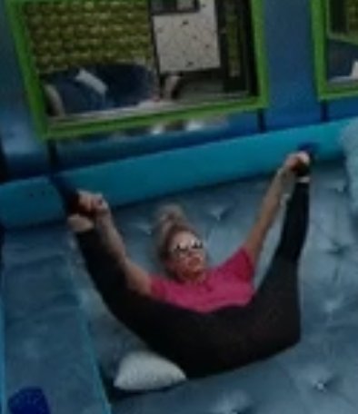 justrategic's tweet photo. josh: ELENA IS A MASTER MANIPULATOR AND SUCH A LIAR SHE NEEDS TO GO

also elena: https://t.co/03Dw4Dl3xi