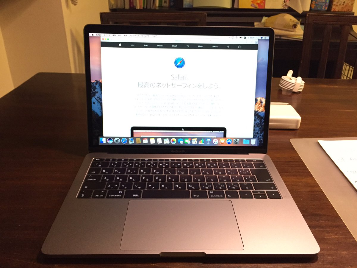 hidenofx's tweet image. 高かったけど遂に買っちゃった😆初めてMac使うので手こずるけど 凄い可能性を秘めているような気がする これからもっと学習‼️ #macbookpro2017 #macbookpro13 #メモリ16gb #ssd512gb #初めてのmac