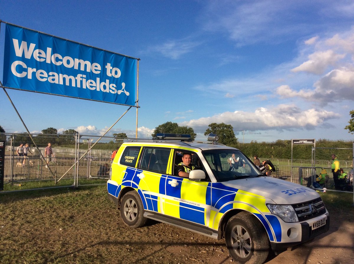 CreamfieldsCops's tweet photo. Just having a little look through some previous yrs pics! Heres some for u all... #CreamfieldsRewind #Creamfield2017 https://t.co/jOR4nHTuxJ