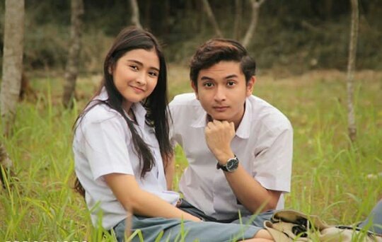Selamat pagi dari Darren dan Gina 
#Rompistheseries