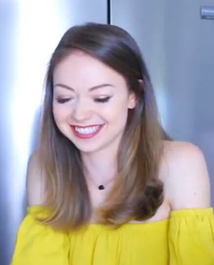 radiantmeredith's tweet photo. Keep shining 👑🌸🦋🌈✨✨✨
@MeredithFoster 
Keep your smile bc it makes the whole real #Merebears smile:) https://t.co/ULTvXfWEBl