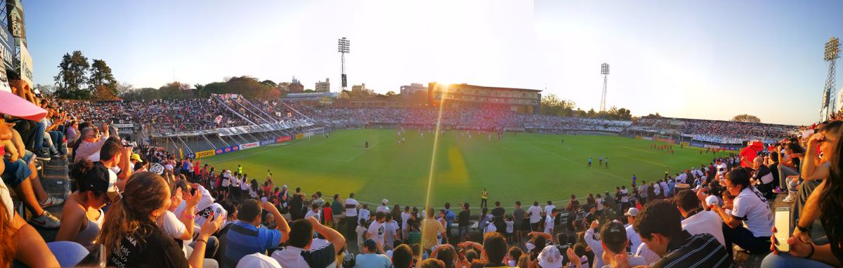 Como dice Julio Dos Santos, las grandes hinchadas se ven en los malos momentos. Esto es OLIMPIA! La única hinchada fiel del país ⚪⚫❤