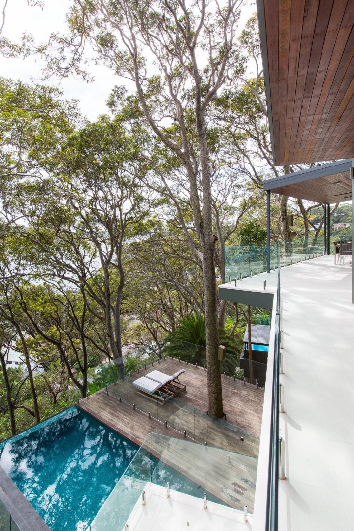 takeyourbeat's tweet photo. #Pool goals.
언뜻 절벽처럼 보이는 아찔한 주택
by Woods &amp; Warner

#architecture #design #summer https://t.co/6G6yLmfYsY