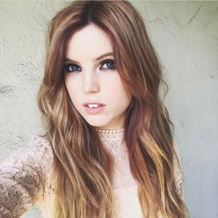 SydneySGrace's tweet photo. #YeniProfilResmi https://t.co/EV4GdYV9kH