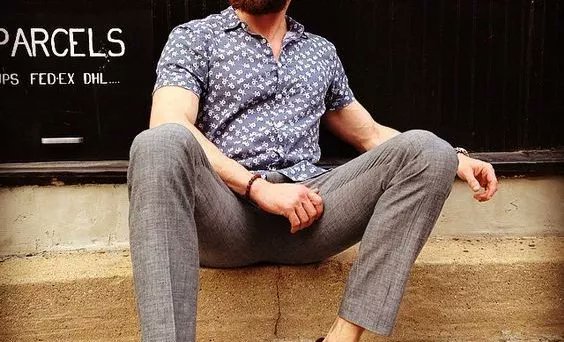 ifridaita's tweet photo. Camiseta de mangas cortas por dentro del pantalón; La moda de ser gay #NoticiasTM #InformaTM
https://t.co/MQF88XZeL0 https://t.co/n94P9xKhSb