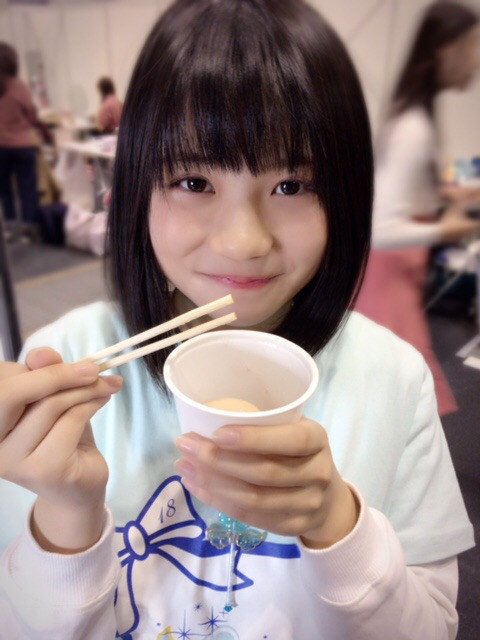 moecan48's tweet photo. バナナじゃないよゆななだよ
ゆななの好きなフルーツはー？

＼バナナじゃないよチェリーだよ／
#バナナの日
#小畑優奈
#ゆなな https://t.co/jSaltQ2Rpl
