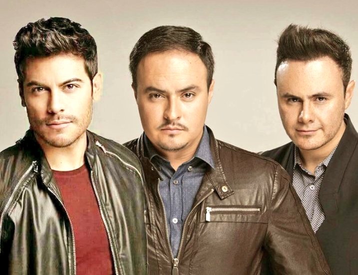 JDmugiwaraH's tweet photo. @amor Quisiera escuchar la canción de @RioRomamx ft @_CarlosRivera #TodaviaNoTeOlvido
#VnCol @Colombia_VN 🙏🙏😍😍💃 por favor https://t.co/b7cWrqNIci