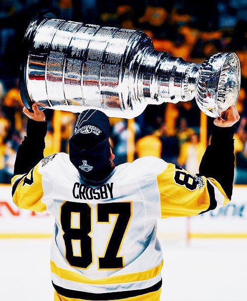 Happy birthday to the best hockey player in the world. (Aka Sidney Crosby (but you already knew that)) 