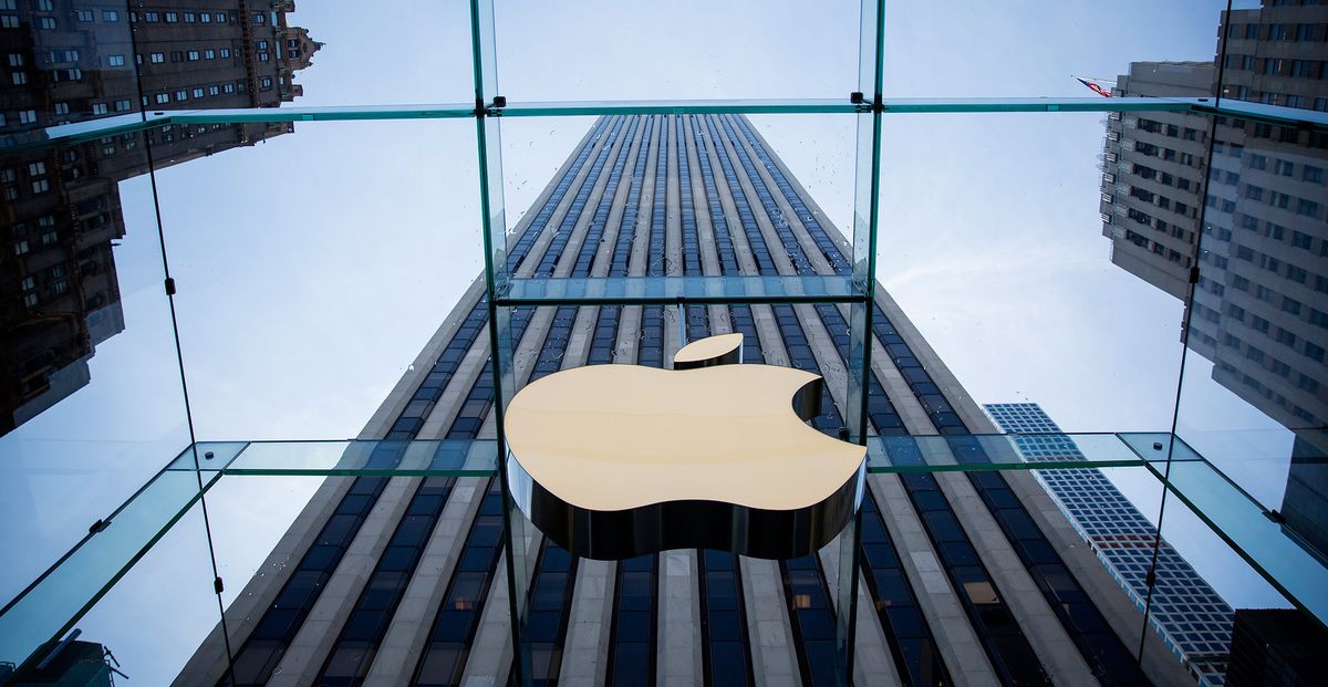 business's tweet photo. France and Germany plan a crackdown on tax loopholes used by Apple https://t.co/330ydkU0pz https://t.co/NtGHnz1Nx6