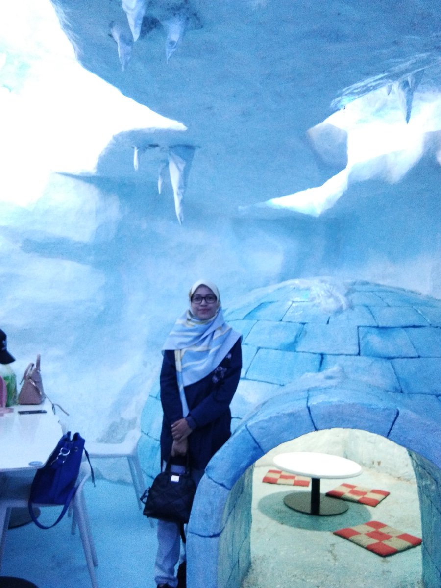 syuhaidah_Rozai's tweet photo. Ice cafe ❄ #peneng https://t.co/RpjFn6qJZX