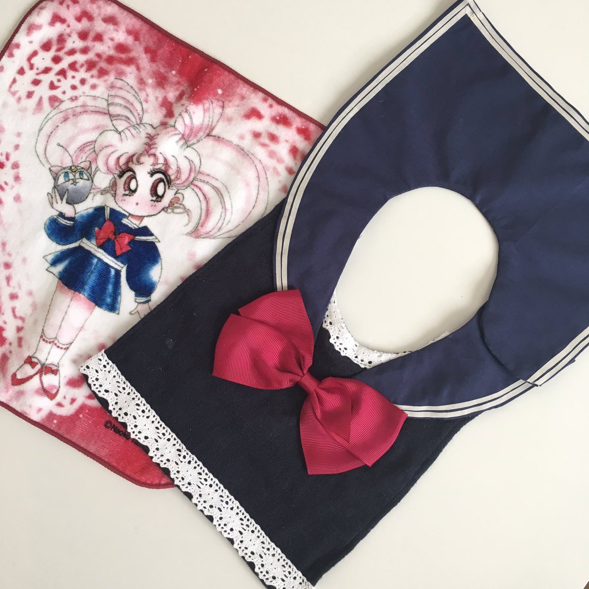 沢井メグ ライター 編集 中国語翻訳者 V Twitter セーラームーン風スタイ よだれかけ 第二弾を作りました 今度はちびうさの私服ver 材料は またまた100均です Sailormoon セーラームーン セラムン工作部 ちびうさ Handmade Baby 手縫い ダイソー