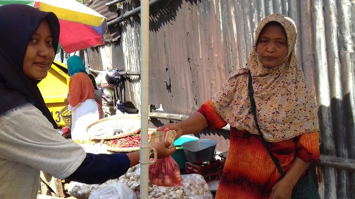 kenanga_16's tweet photo. @demaiainsala3 @Latifah11509343
Kuy belanja kuy ga asik kalo ga belanja
#ayobelanjadipasartradisonal
#iainsalatiga_untukindonesia https://t.co/KKd7ZKG243