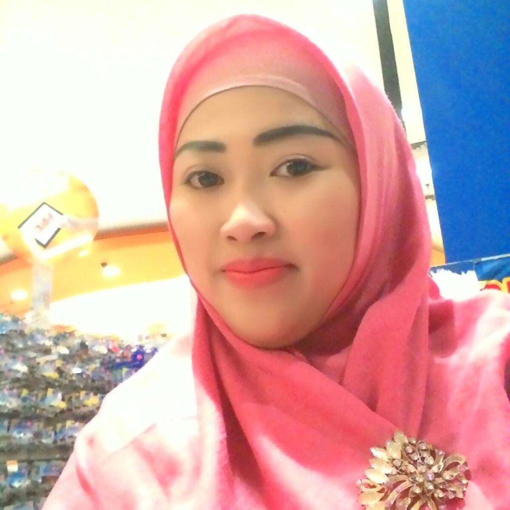 Helen_Sweetypie's tweet photo. #FotoProfilBaru https://t.co/sSwX8Xm60c