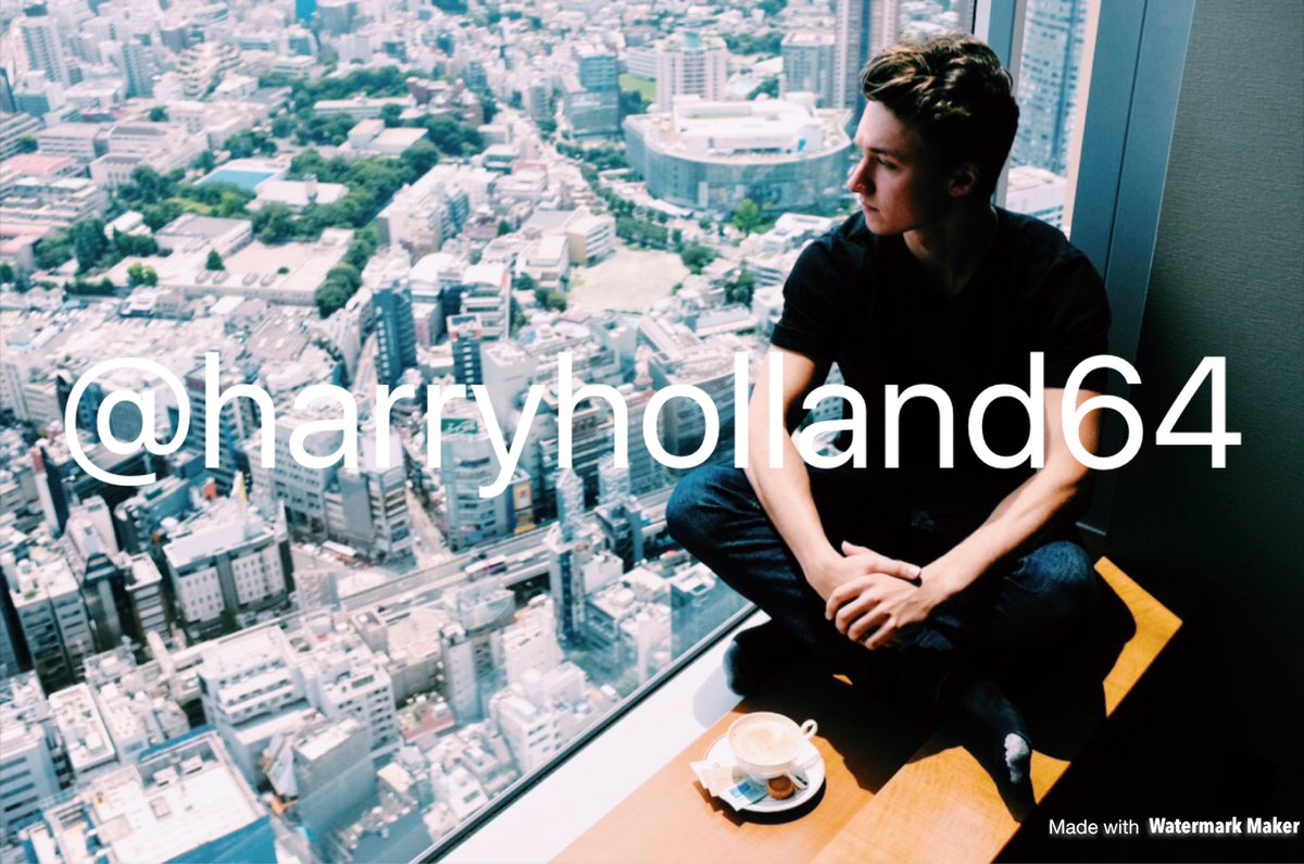 HarryHolland99's tweet photo. I found a way to never not get photo credit... @HazOsterfield 😘 https://t.co/aOzUcLnRu6