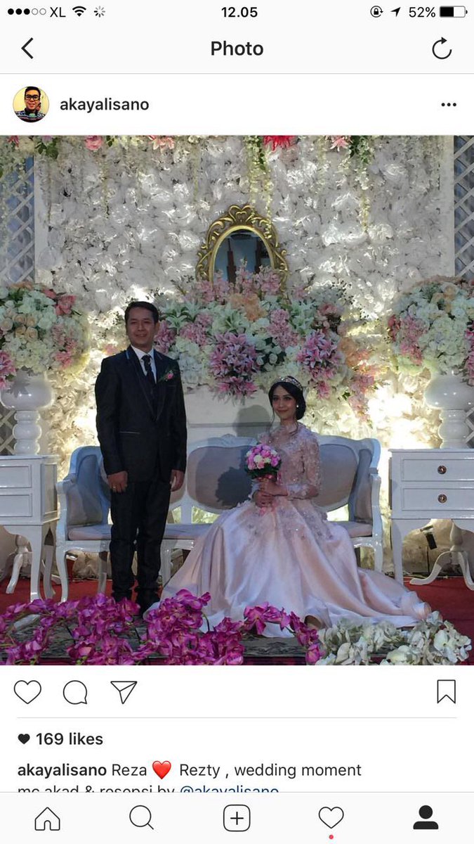 mc akad &amp; resepsi
#RestyRezawedding
By Serumpunwedding