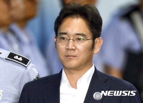 [속보] 특검, 이재용 삼성 부회장에 징역 12년 구형 inti.kr/pt/4685640