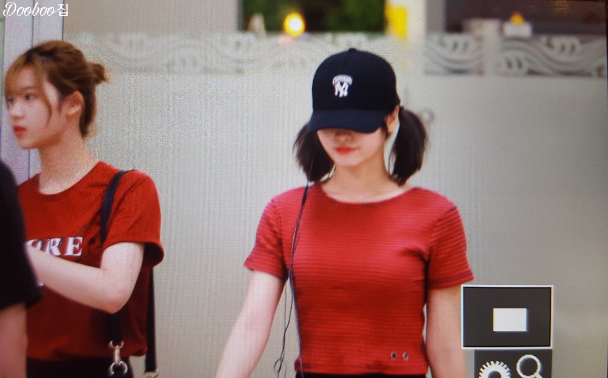 Ericswag_2014's tweet photo. 20170807 KMP 입국 프리뷰
#TWICE #트와이스 #MOMO #모모 #もも https://t.co/nfesYrjrxS