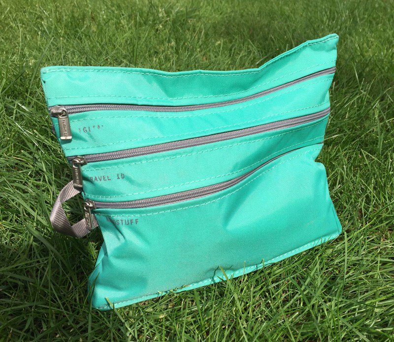 Splodz's tweet photo. ORGANISING MY PACK WITH THE FLIGHT001 SEATPAK https://t.co/oWMWMyhnq2 https://t.co/K3LiROr3L2