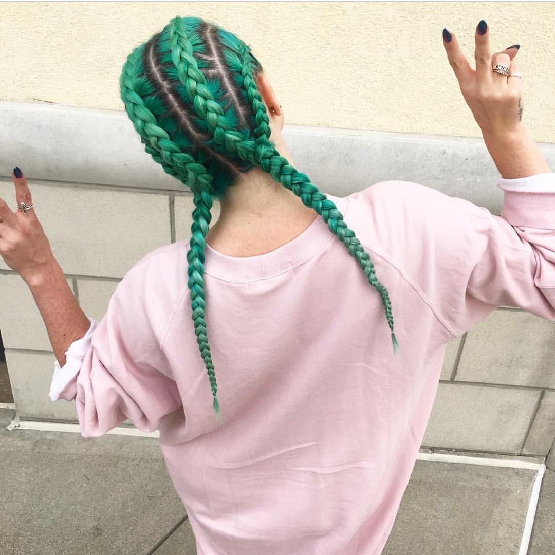 priimapp's tweet photo. Loving this cool girl hairstyle and color by #hairstylist Tori Miller https://t.co/ad6Mvxv5KF