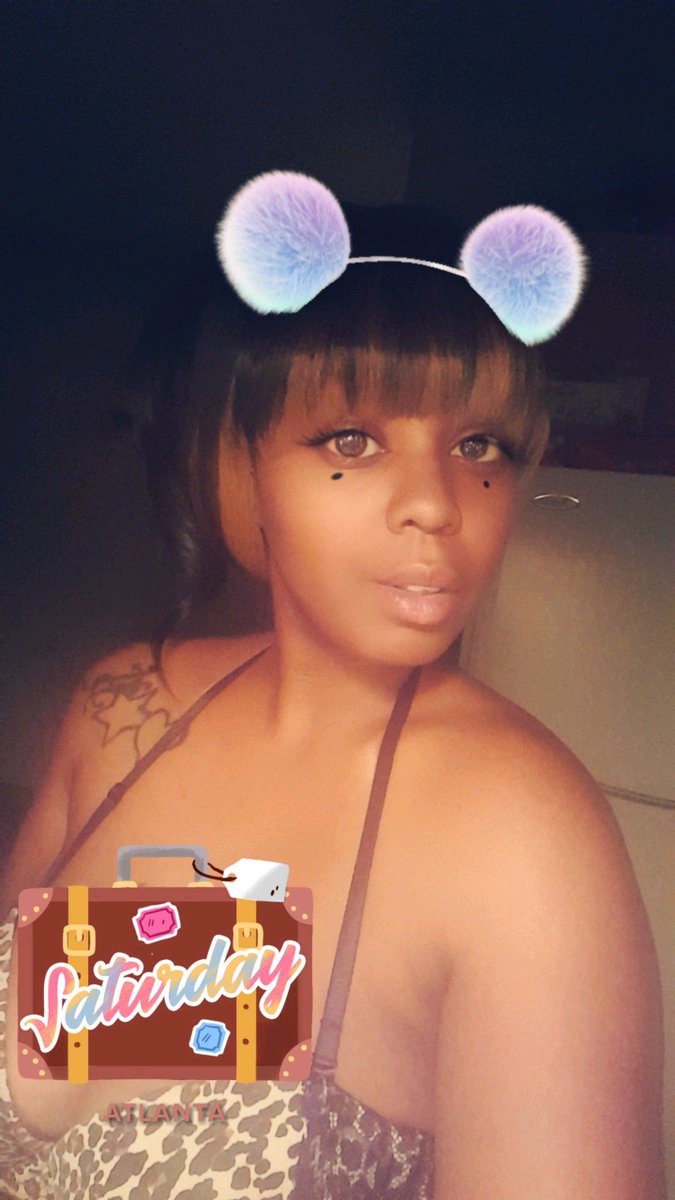 QueenNicoleKane's tweet photo. Unbothered!
#snapme #amosc #kaneisreal https://t.co/IVPvliJ5mr