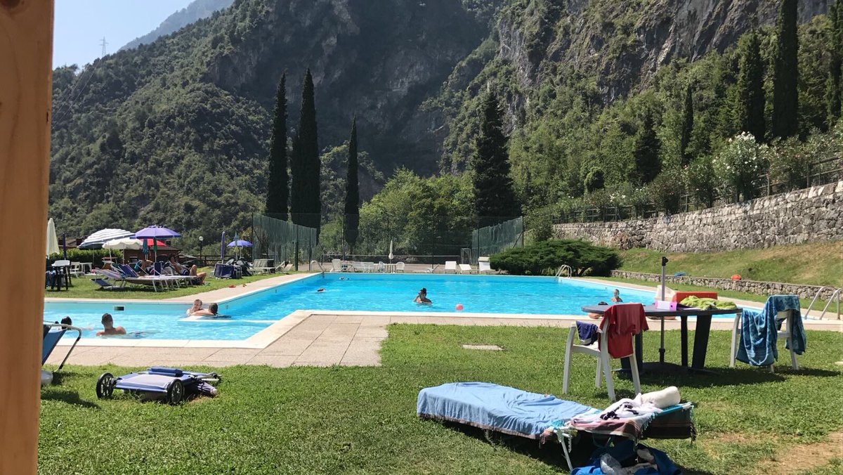 gardapool's tweet photo. #pool #care #clean #water #here #we #are #nice #week from #gardapool https://t.co/WHTRWPymbD