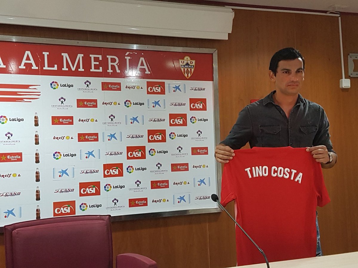 tinocostalf's tweet photo. Muy contento con esta nueva etapa. Quiero agradecer los mensajes de cariño y la confianza de la @U_D_Almeria https://t.co/smuG1Xsevc