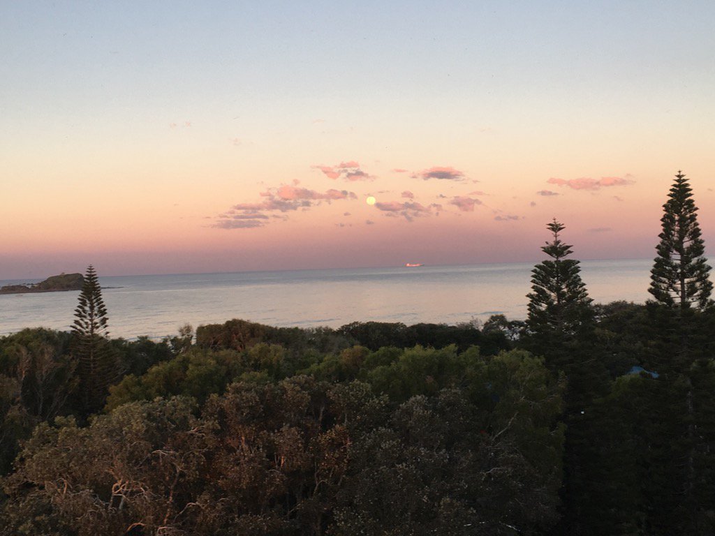 LetchfordLois's tweet image. Evening on Sunshine Coast, Australia!