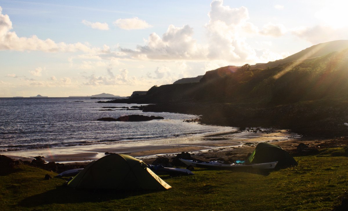 Returned from a restorative 36 hours of #seakayaking &amp; chewing the fat with <a href="/AndyHarpur/">Andy</a>. Isle of Mull coastline is truly stunning. #Scotland