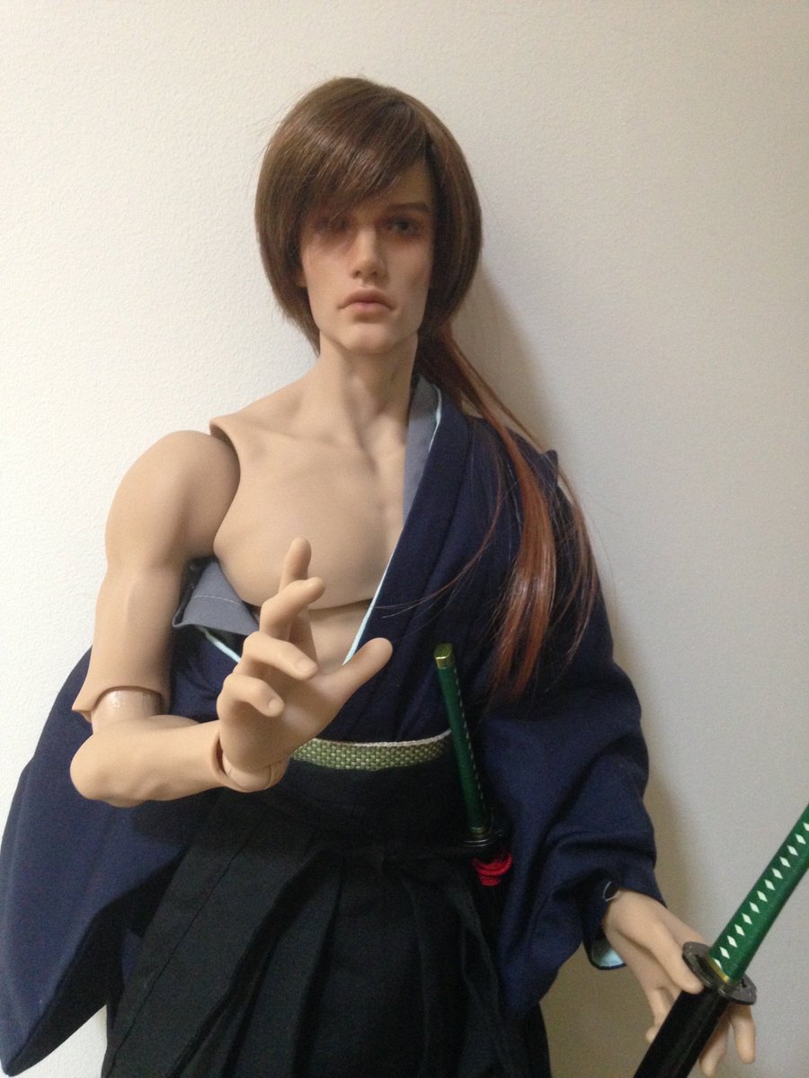 akira_mitsui's tweet photo. #Granado #granadodoll #Udell
片肌脱ぎのUdell。を、見てるとボディメイク(びちく……😽とか)やってみたくなる。やらないけど……。 https://t.co/jzXeeQNZ03