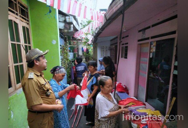 Nuansa Merah Putih Mulai Terlihat di Cipete Utara goo.gl/cU3K28 #Kebayoran #17Agustus2017 #MerahPutih