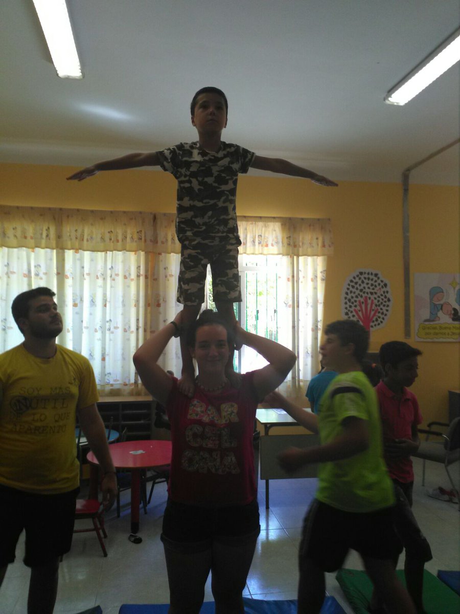 C0raz0nValiente's tweet photo. En #CampamentoConCorazón montamos nuestro propio circo
#UnCircoEsUnaFamilia #CircoDeLasMariposas
@FundMChampagnat https://t.co/GKW7fp6FKl