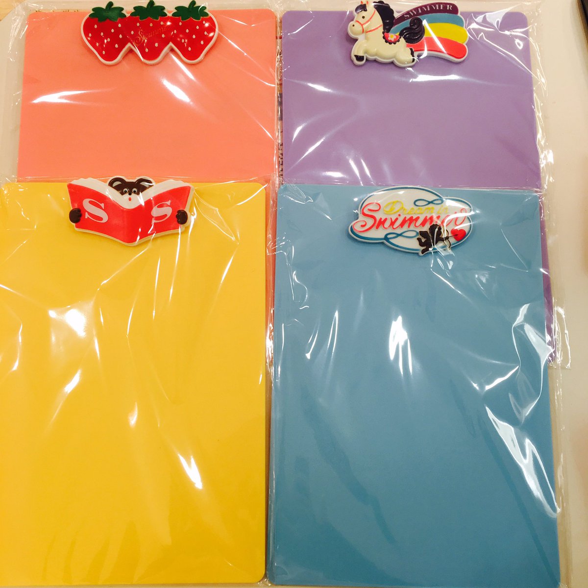 sw_sapporo's tweet photo. 🍓🌈キュートボード🌈🦄

かわいいモチーフの
クリップつきボード💛

   Ｓサイズ   ￥450＋税
   Ｌサイズ   ￥550＋税 https://t.co/jRheDkzs7x