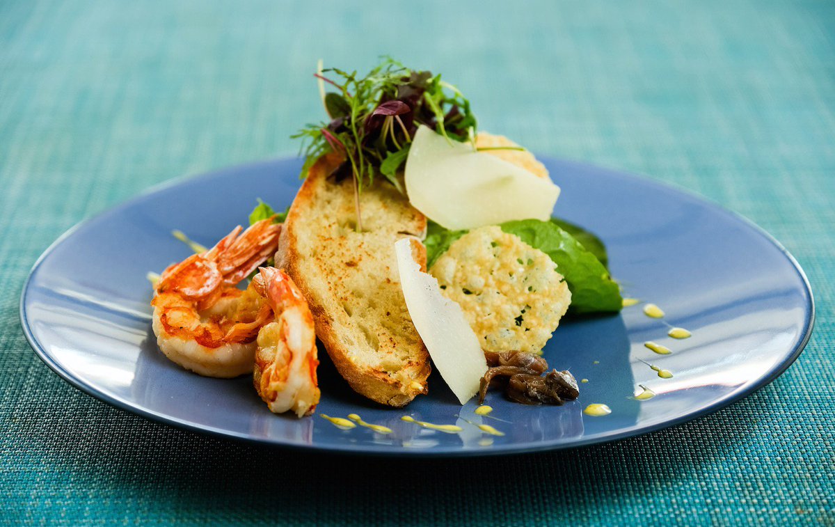 RestaurantsinSA's tweet photo. New on the menu #CentralOne Restaurant @RadBluGautrain #Sandton #SoYummy https://t.co/BBZDuRh5Ev Just 55 Steps from #Gautrain @TheGautrain https://t.co/JkOJxsVi5L