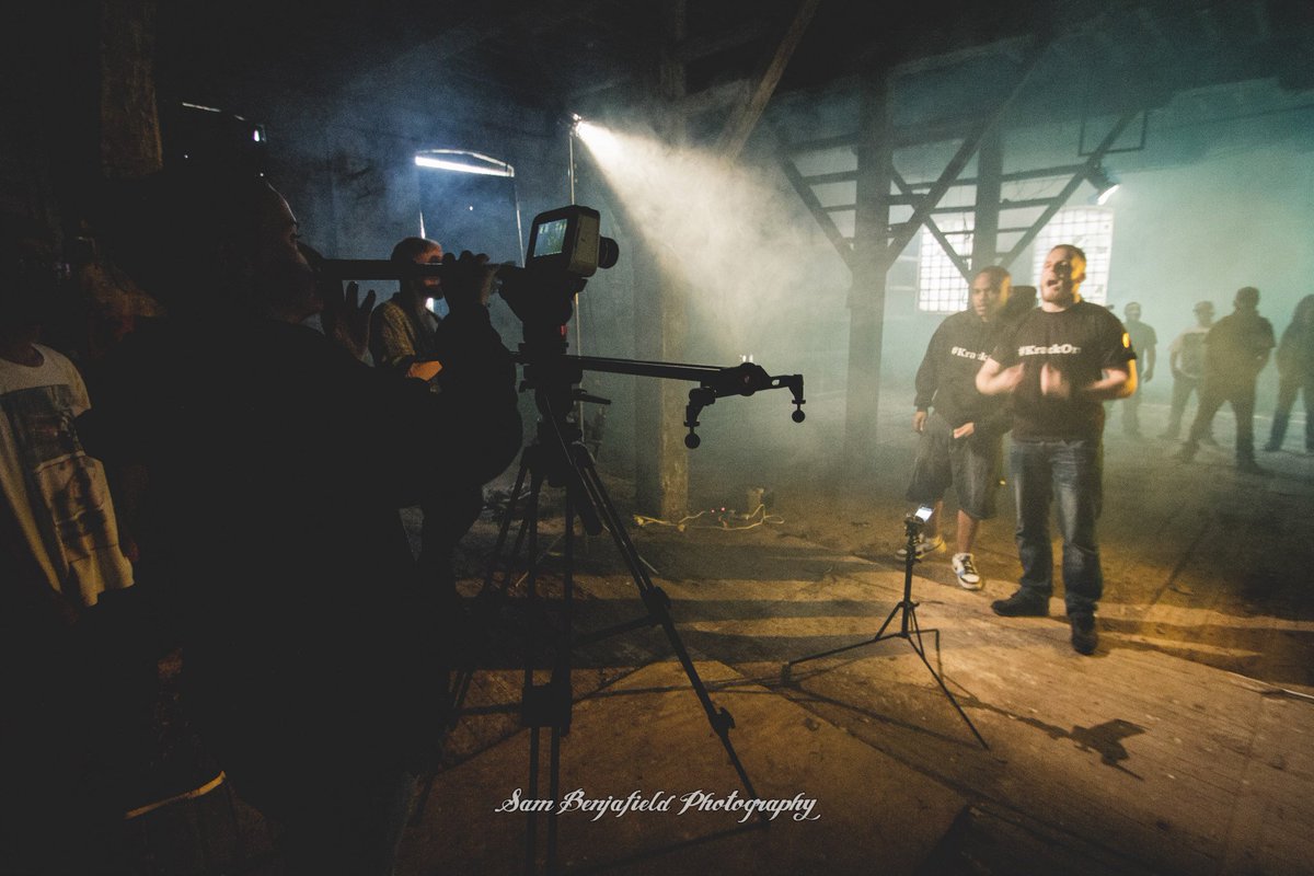 UKScreenSkills's tweet image. Here is a very helpful list of groups and pages you should check out to get paid work as a Runner: hiiv.ee/2sIFR3N