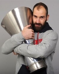 Join us in wishing happy birthday to the three-time EuroLeague champ Vassilis Spanoulis!    