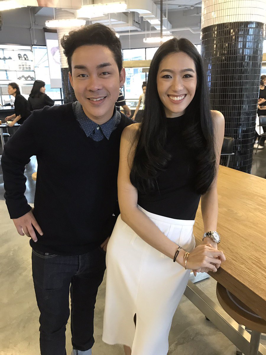 nameraiva's tweet photo. น้องสาวผม น้องนาม กับ พี่โจ๊ก @jokesocool  กับพี่จียอนครับ :) ขอบคุณที่มาเยี่ยมร้าน snp headquarter ของเราครับ 🙏🏼 https://t.co/PjNFlcPQLW