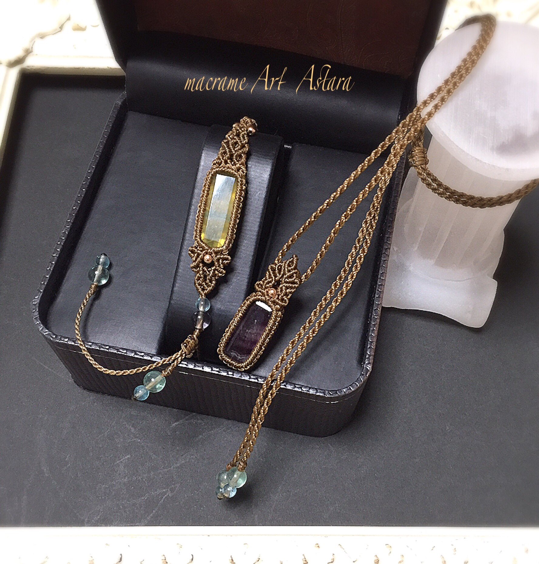 オーラ加工水晶とイエローフローライトの姫系ブレス オーラ加工水晶とイエローフローライトの姫系ブレス フロー