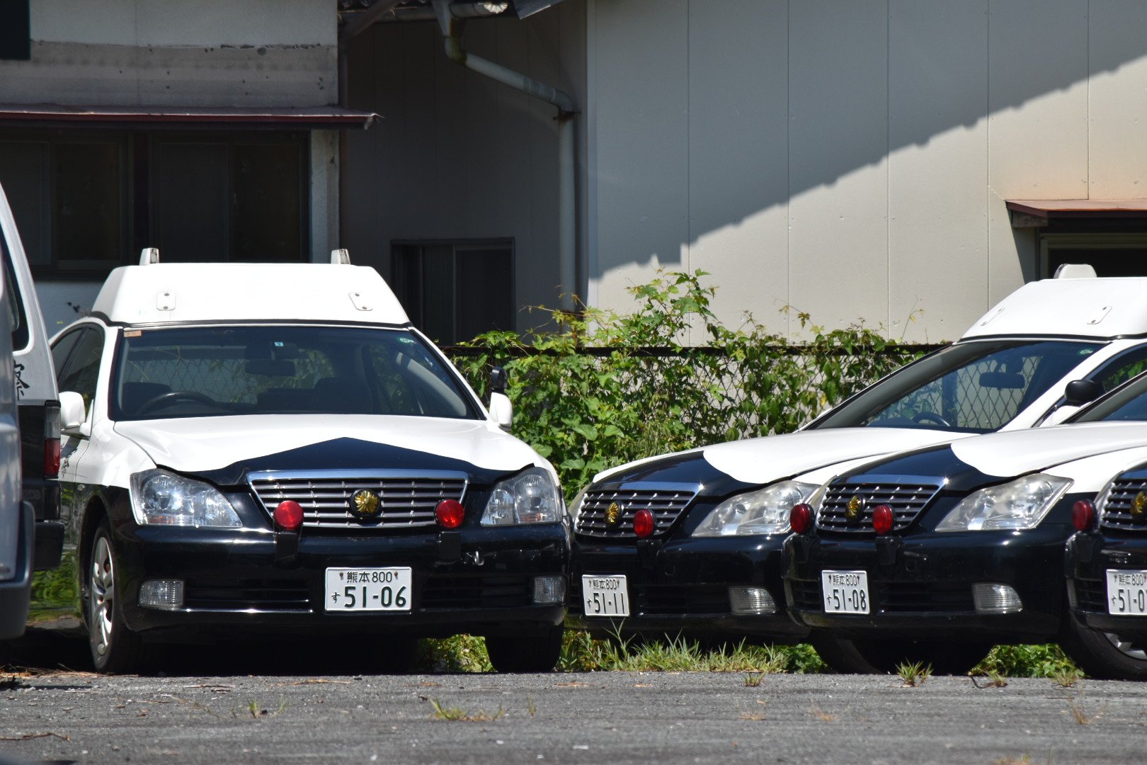 パトカー前照灯 ゼロクラ 本物 残り1SETのみ❣️ Amazon.co.jp: クラウン 覆面 パトカー 前面警告灯 前赤 集光灯